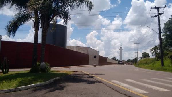 Quem é a dona do ponto? Disputa de local gera clima de tensão entre garotas de programa