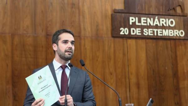 Leite pede esforço de todos os gaúchos para enfrentar crise