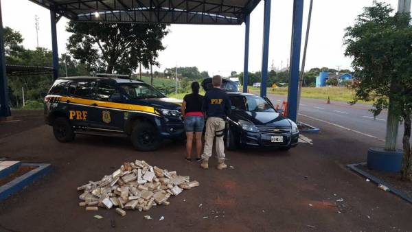 Argentina presa com 100 kg de maconha é conduzida a PF de Santo Ângelo