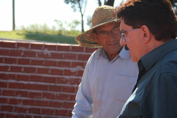 Copatti confere construção da Unidade Básica de Saúde de Manchinha
