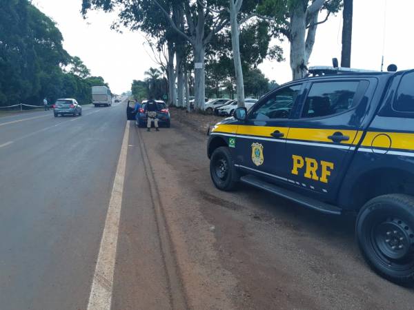 PRF prende homem com CNH falsa em Sarandi