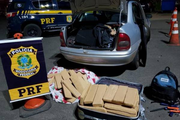 Casal é preso com cem quilos de maconha em Montenegro