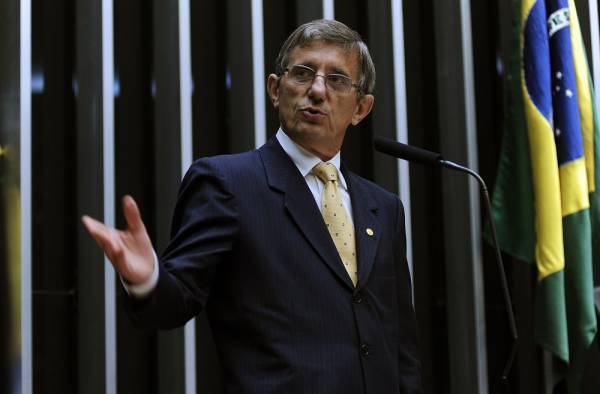 Bolsonaro indica Perondi como vice-líder do governo na Câmara