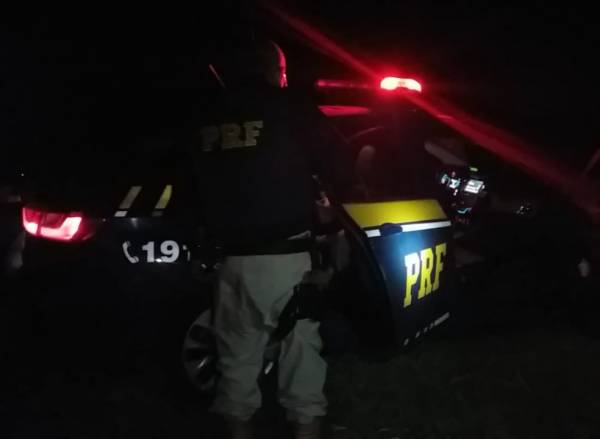 PRF prende dois motoristas embriagados durante o carnaval na BR 285 em Ijuí