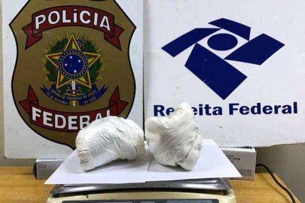 Funcionários de companhia aérea são investigados após droga ser encontrada em mala no PR