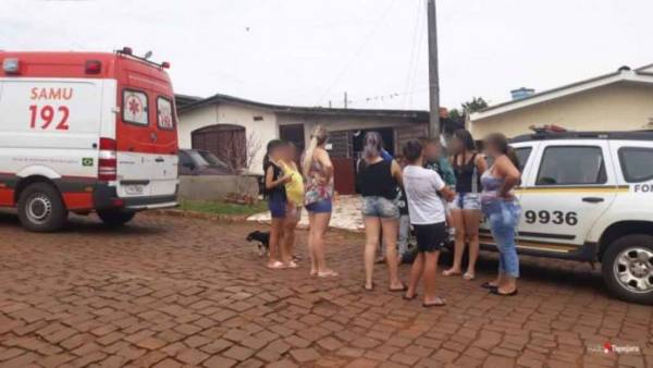 Mulher morre após levar choque em fio desencapado