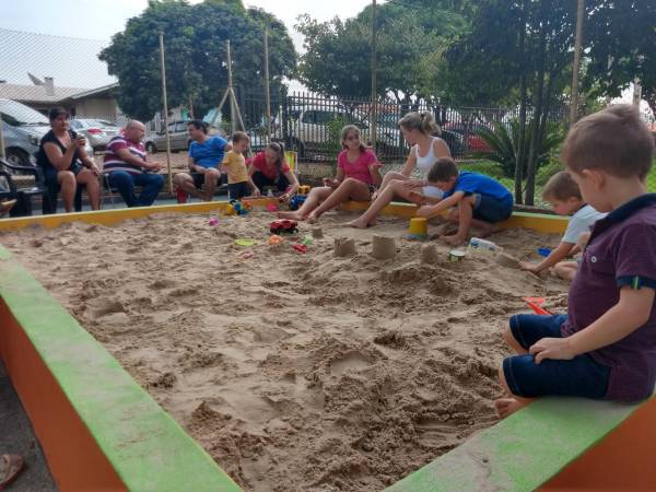 Projeto Nosso Bairro Melhor tem mateada no bairro Jardim das Acácias