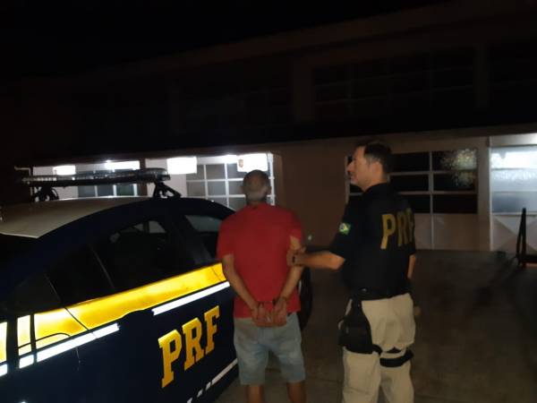 PRF prende homem por tráfico na 158 em Cruz Alta
