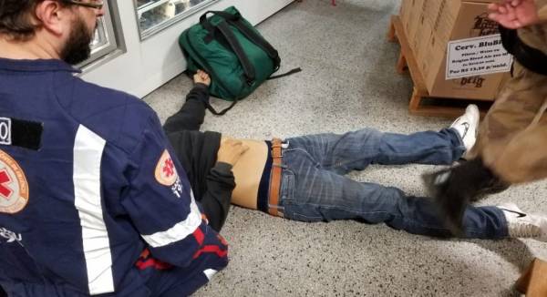 Vídeo mostra mulher reagindo a assalto e acertando tiro em  assaltante, em Blumenau
