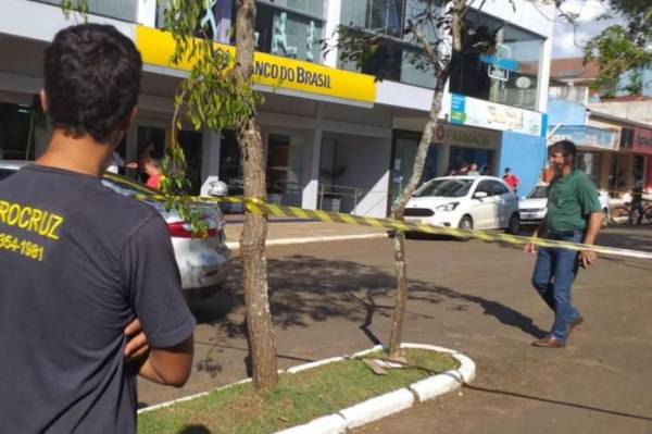Policial da reserva está entre os presos suspeitos de ataque a banco em Porto Xavier