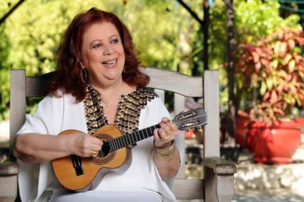 Beth Carvalho morre aos 72 anos