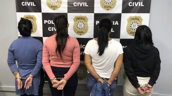 Mulheres suspeitas de aplicar golpe do bilhete premiado são presas em Porto Alegre