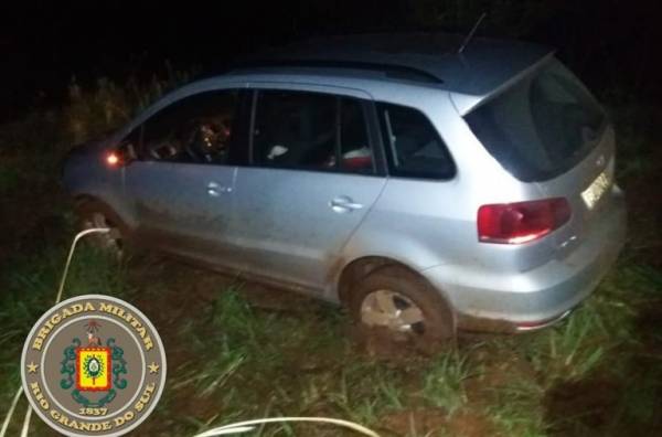 Veículo roubado de taxista em Três Passos foi recuperado em Vista Alegre