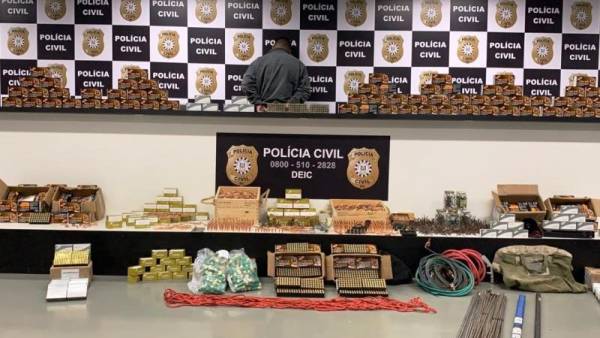 Homem é preso e lote de carga de munições roubadas é recuperada na Capital