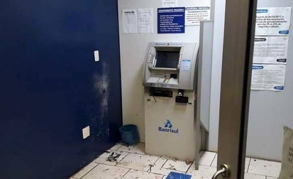 Caixa eletrônico do Banrisul foi explodido, em Salvador das Missões