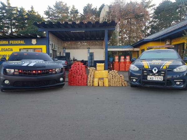 PRF e PC apreendem cerca de 300 kg de maconha na Região Noroeste