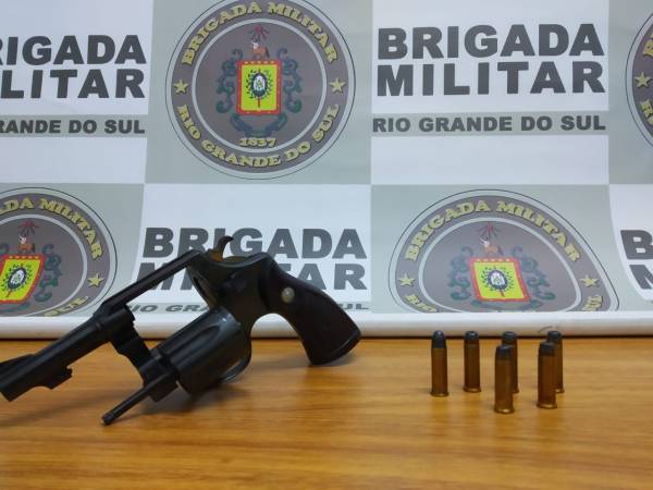 Suspeitos de estarem em busca de vingança são presos pela Brigada Militar em Santo Ângelo