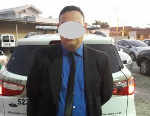 Procurado por estupro no RS é preso em SC trabalhando em evento infantil