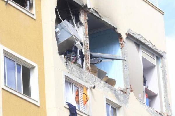 Criança morre após ser lançada por janela de apartamento que explodiu em Curitiba