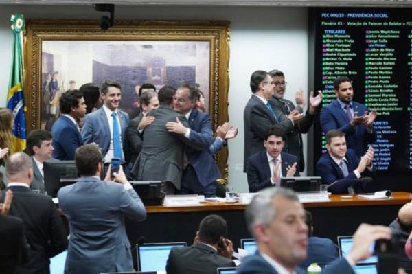 Comissão retira tributação previdenciária sobre exportações do agro