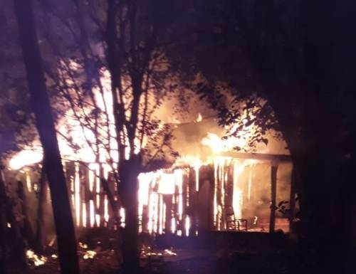 Corpo de Bombeiros atende ocorrência de incêndio no interior de Tiradentes do Sul
