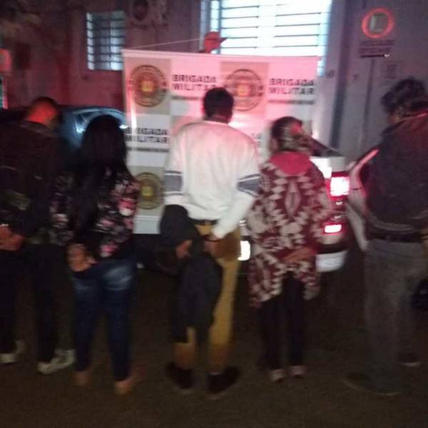 Perseguição a assaltantes termina com policial baleado e três presos no Noroeste do RS