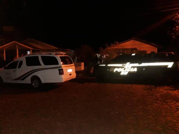 Mulher mata marido com golpe de faca no centro de Tucunduva