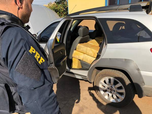 PRF apreende 445 quilos de maconha e prende três pessoas por tráfico em Sarandi