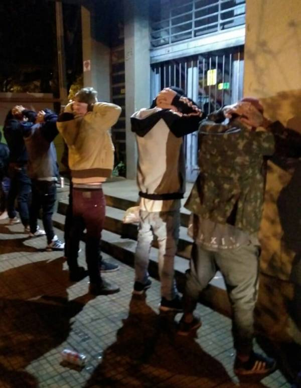 Brigada aborda grupo que fazia algazarra em Três de Maio