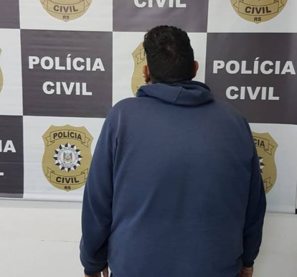 Polícia Civil de Santo Ângelo prende homem por porte ilegal de arma de fogo