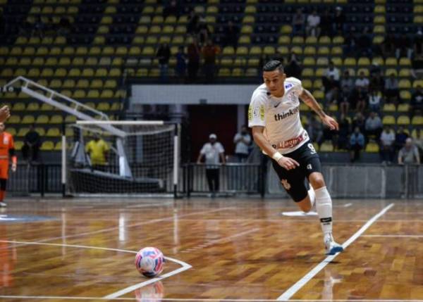 Jogador de futsal do Corinthians é assassinado em Erechim