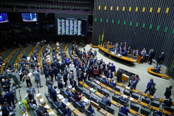 Câmara conclui votação e aprova MP da liberdade econômica