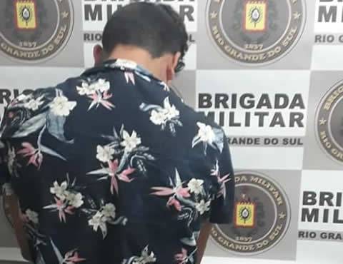  Brigada Militar prende jovem por tráfico de drogas em Três Passos