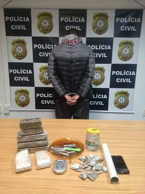Polícia Civil apreende 3 kg de maconha no bairro Maria Alice Gomes, em Santiago