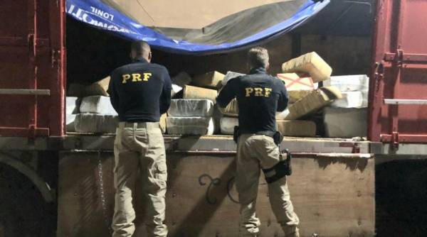 PRF apreende 2.75 toneladas de maconha em Seberi
