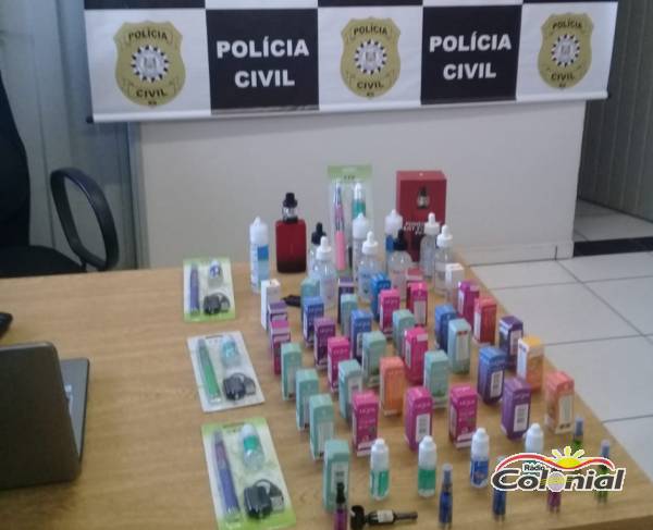 Polícia Civil cumpre mandado de buscas em bar que vendia cigarros eletrônicos em Três de Maio