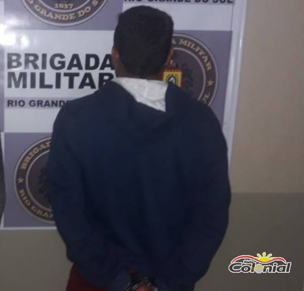 Homem é preso e menor apreendido por tráfico de droga em Independência