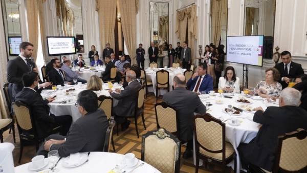 Governador anuncia que IPVA 2020 poderá ser quitado até abril