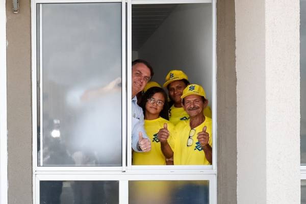 Bolsonaro lança programa Verde Amarelo para incentivar geração de emprego e renda