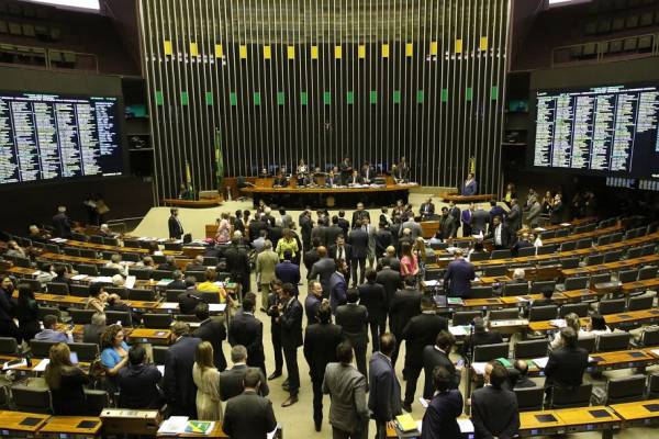 Câmara aprova texto-base do pacote anticrime