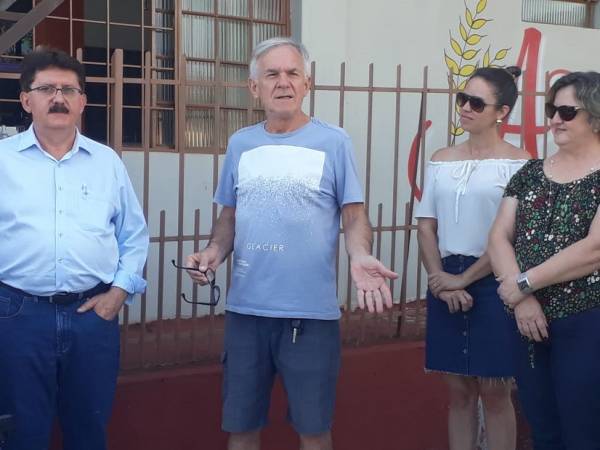Prefeitura inaugura asfaltamento de trechos das ruas Sto Ângelo e Teresa Verzeri