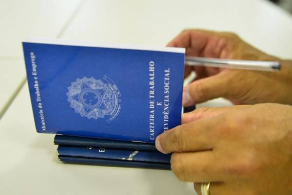 Governo detalha regras do Contrato Verde e Amarelo