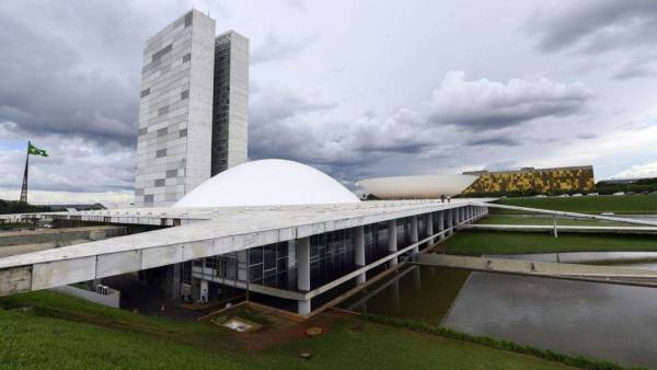 Líder do PT é o campeão de gastos públicos no Congresso em 2019