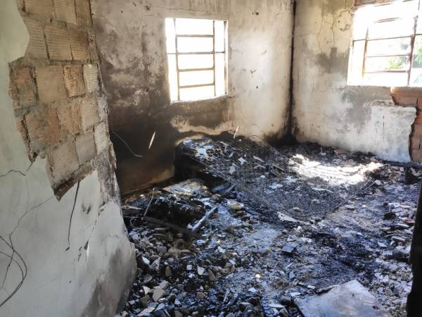 Duas irmãs de 9 e 4 anos morrem em incêndio em Itaqui