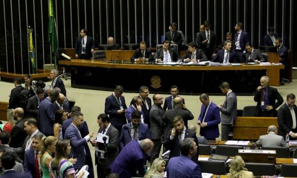 Câmara aprova texto-base de MP sobre crédito rural