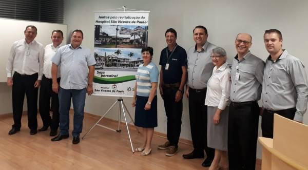 Sicredi Noroeste mobiliza colaboradores na campanha de revitalização do HSVP