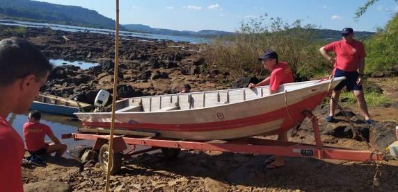 Bombeiros encontram corpos de três jovens desaparecidos após barco virar em Novo Machado