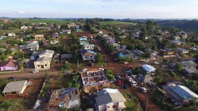 Municípios de SC decretam situação de emergência após temporal