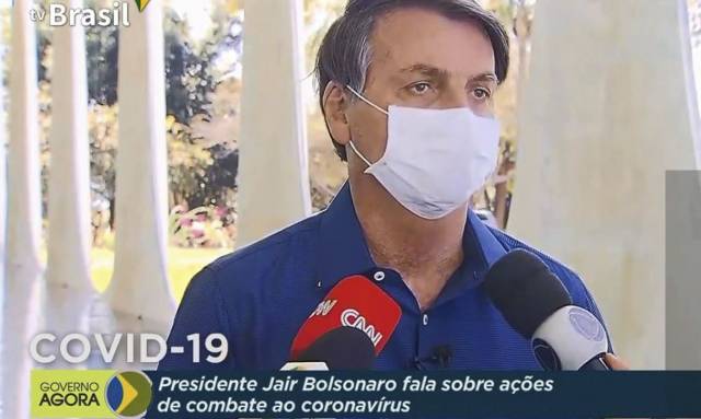 Presidente Jair Bolsonaro testa positivo para Covid-19