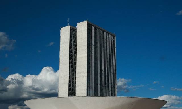 Câmara dos Deputados aprova auxílio emergencial para agricultor familiar